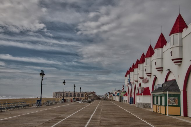 Empty boardwalk 2015-11-28 11.45.jpeg