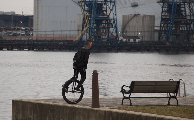 Unicyclist on the edge AFF 2016-01-15 16.13.03.jpg